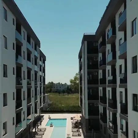 Mali I Robit Cozy Appartement Golem (Tirana)
